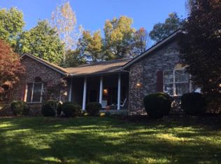 215 Oak Ridge Rd, Wellston, OH 45692