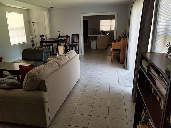 4th image of 813 Virginia Ave