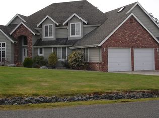 6914 86th St E, Puyallup, WA 98371