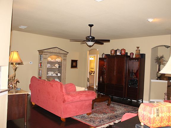 4th image of 13635 Ashley Oaks