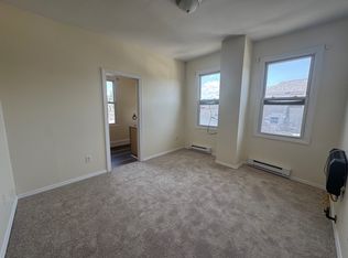 2 E Union St #4, Nanticoke, PA 18634