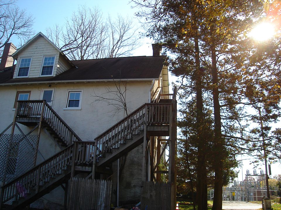 back of house 1607 E Strasburg Rd
