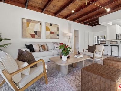 1128 Canyon Trl, Topanga, CA, 90290