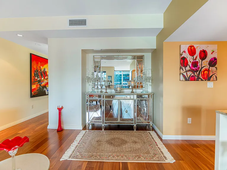 500 106th Ave NE #1013 — Photo 6