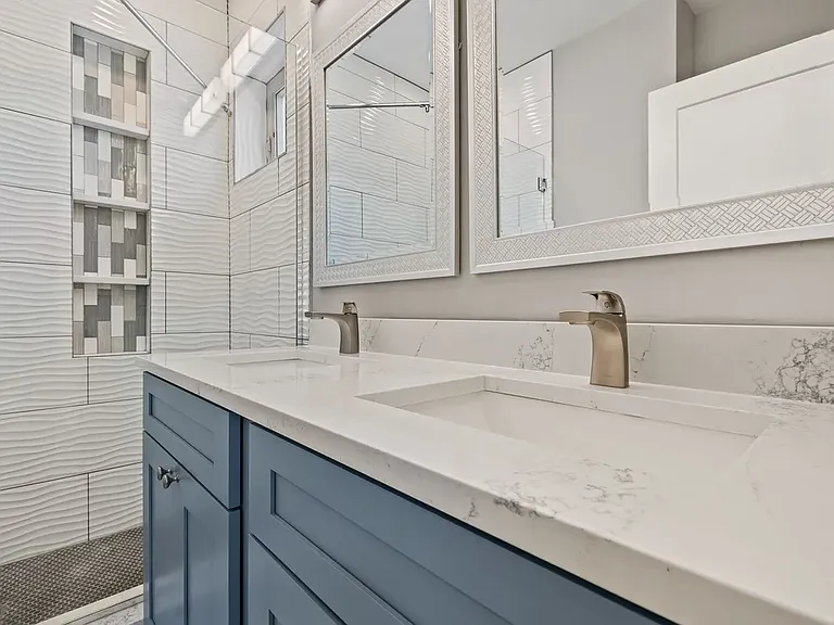 1244 S Washtenaw Ave #2 — Photo 8