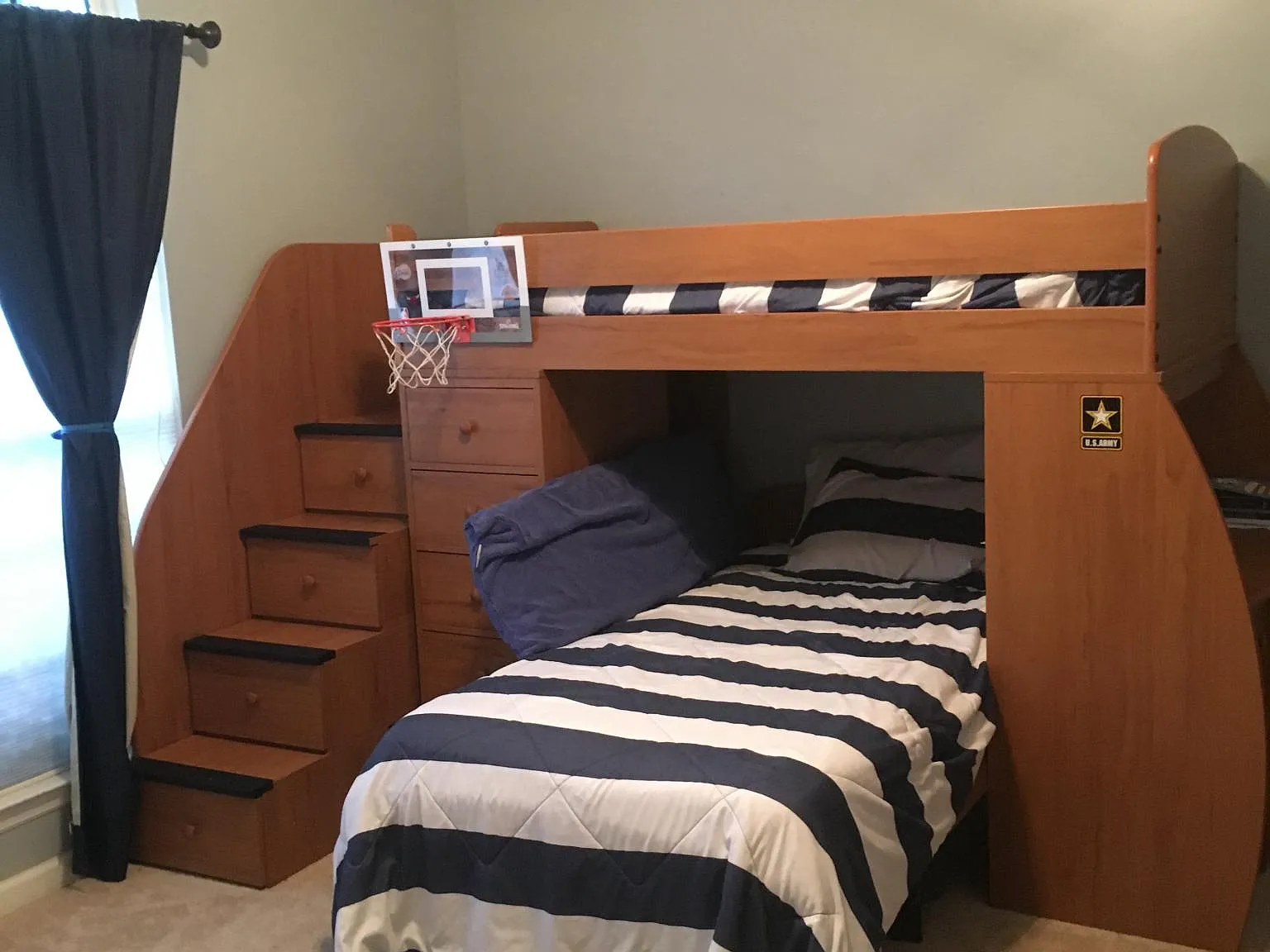 583 Bradford Ln — Photo 4