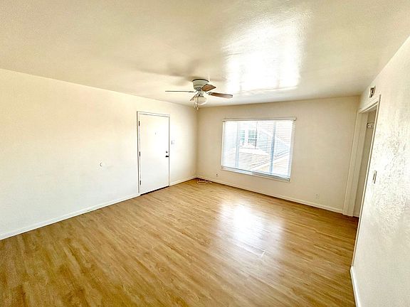 4th image of 136-142 S East St #136-4