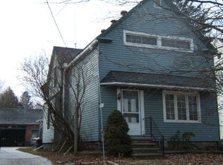 3431 Henninger Rd, Cleveland, OH 44109