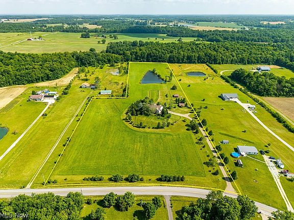 3rd image of 738 County Road 620