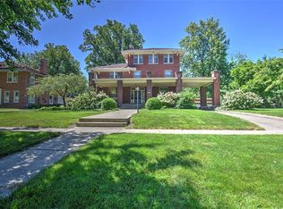 919 W William St, Decatur, IL 62522