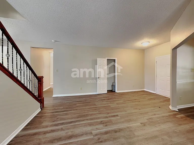 15192 Beam St — Photo 8