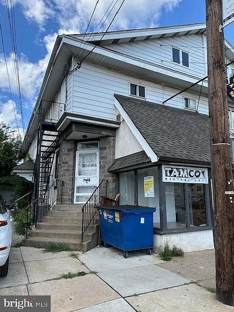 1st image of 3617 Garrett Rd