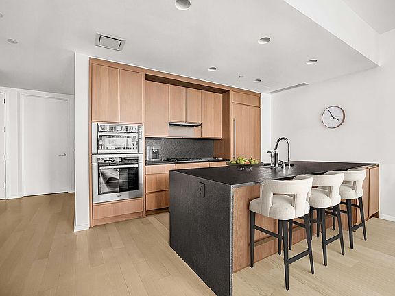 3rd image of 50 West St #28A