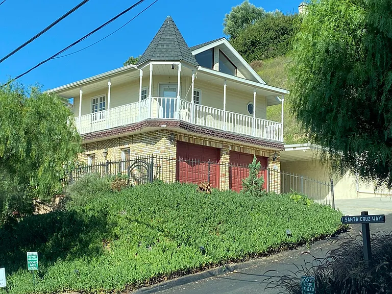 102 Santa Cruz Way — Photo 50