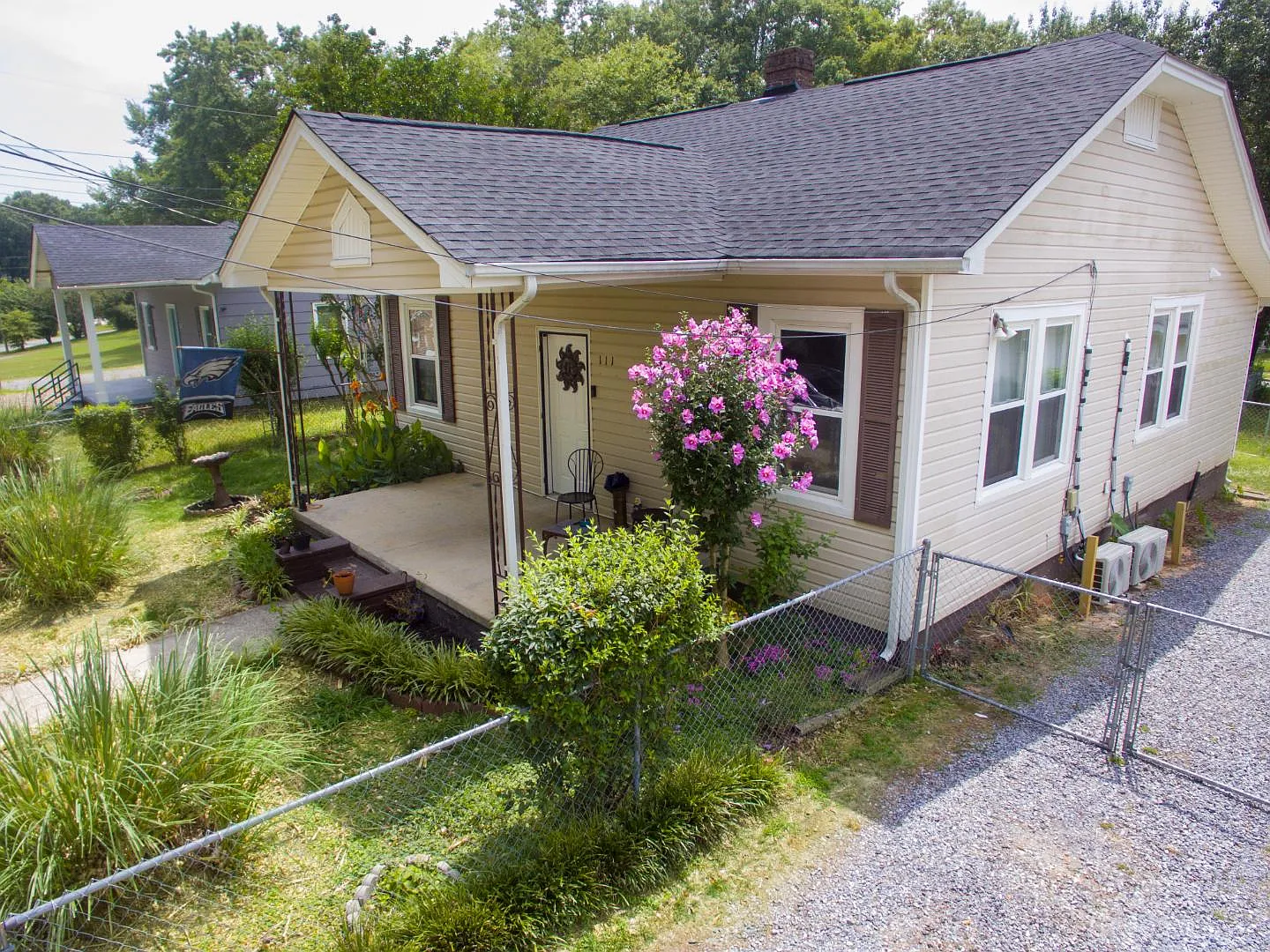 111 Summit St - 1 — Photo 4