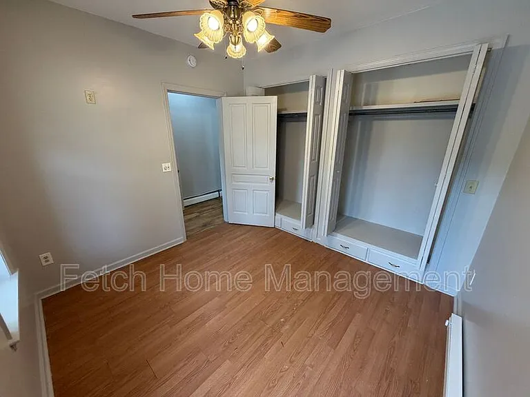 225 Front St — Photo 2