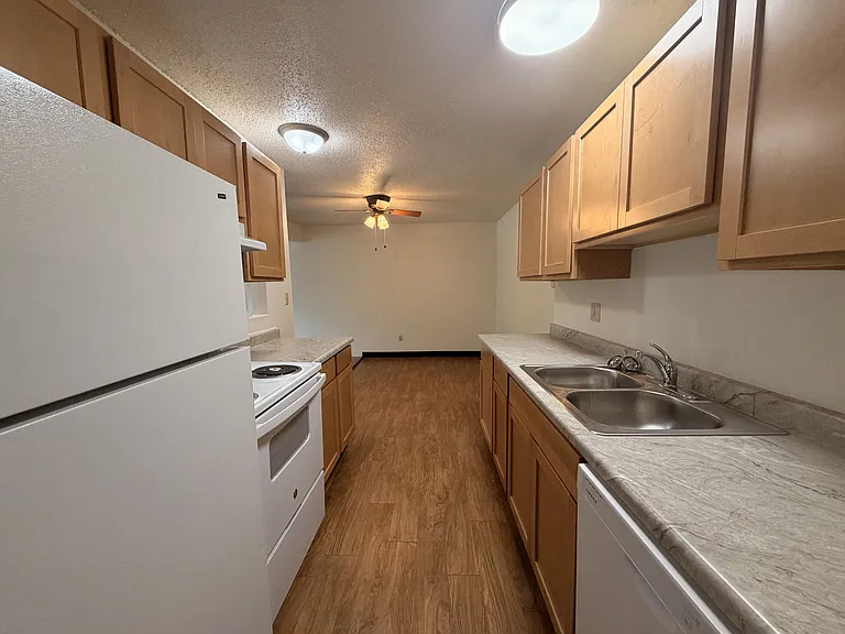 Winding Hills Apartments — Photo 110