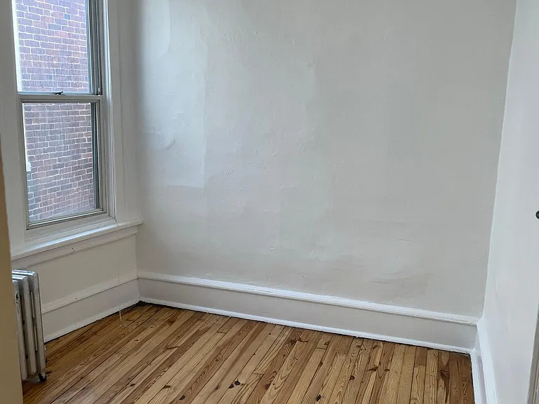 136 S 53rd St — Photo 14