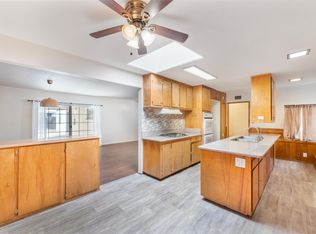 13807 Runnymede St, Van Nuys, CA 91405