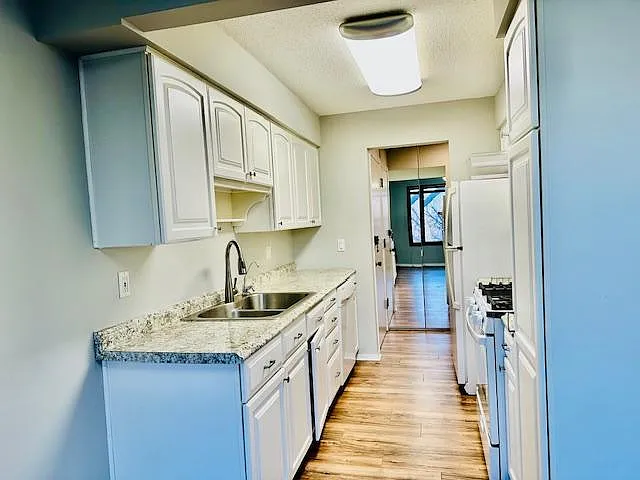 9400 Old Cedar Ave S #241 — Photo 11