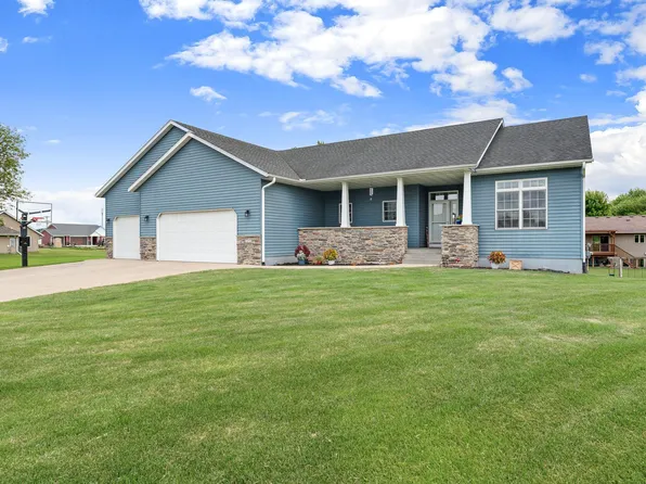 375 Hickory Ln NE, Owatonna, MN 55060