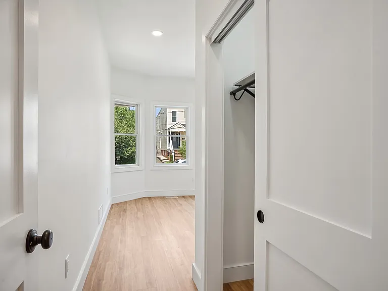 215 Harrison Ave #1 — Photo 20