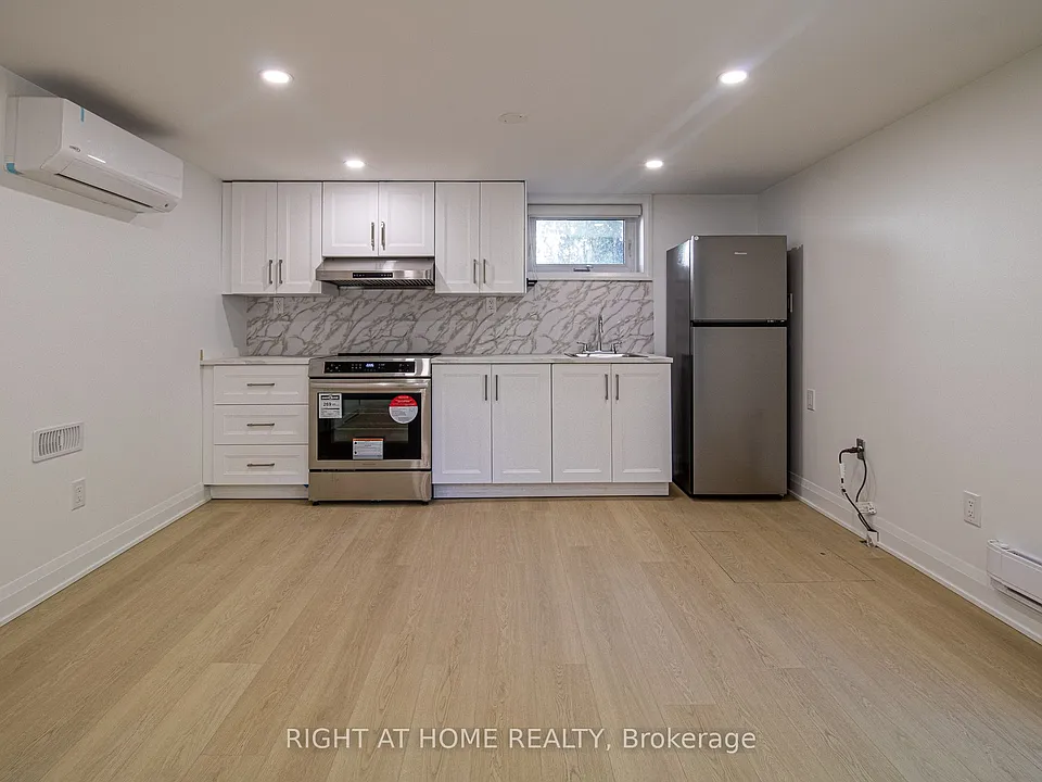 88 Highland Park Blvd
