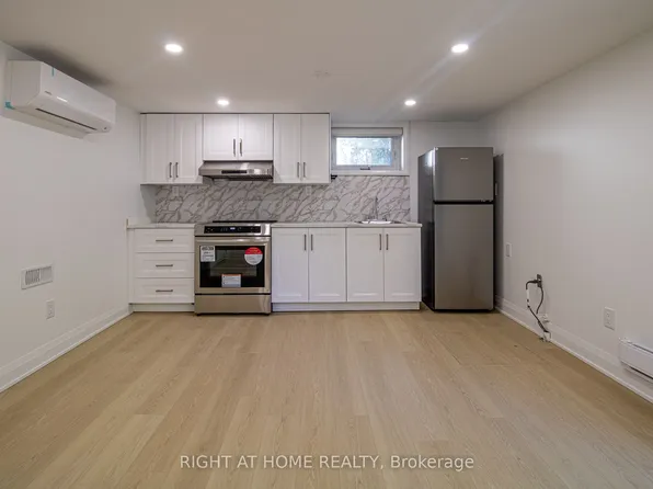 88 Highland Park Blvd, Markham, ON L3T 1B5