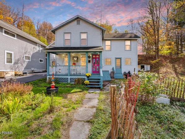 147 E Tryon St, Honesdale, PA 18431