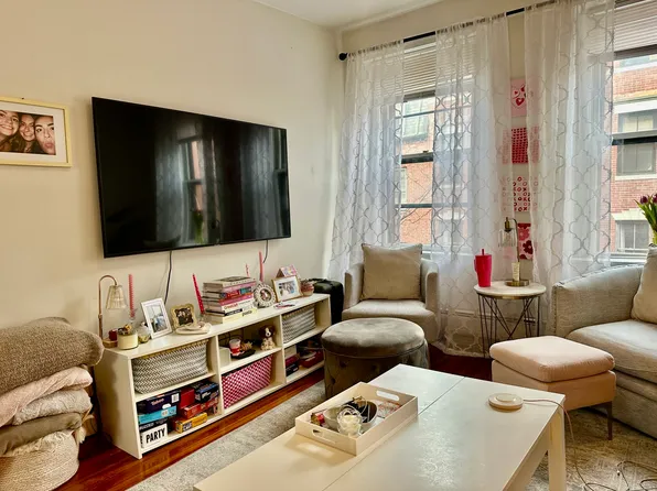 17 Irving St APT 9, Boston, MA 02114