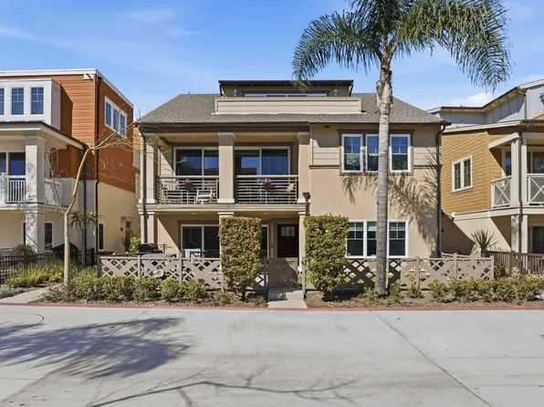 810 Santa Barbara Pl, San Diego, CA 92109
