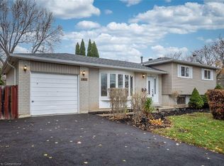 1401 Thornton Rd, Burlington, ON L7M1N6