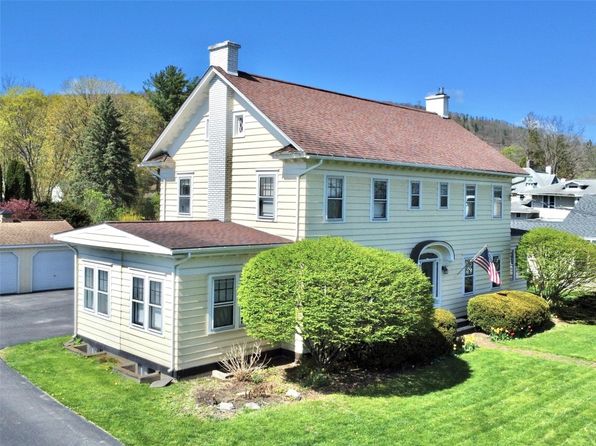271 Front St, Owego, NY 13827