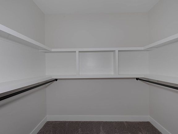 5th image of 5318 Lakeshore Rd