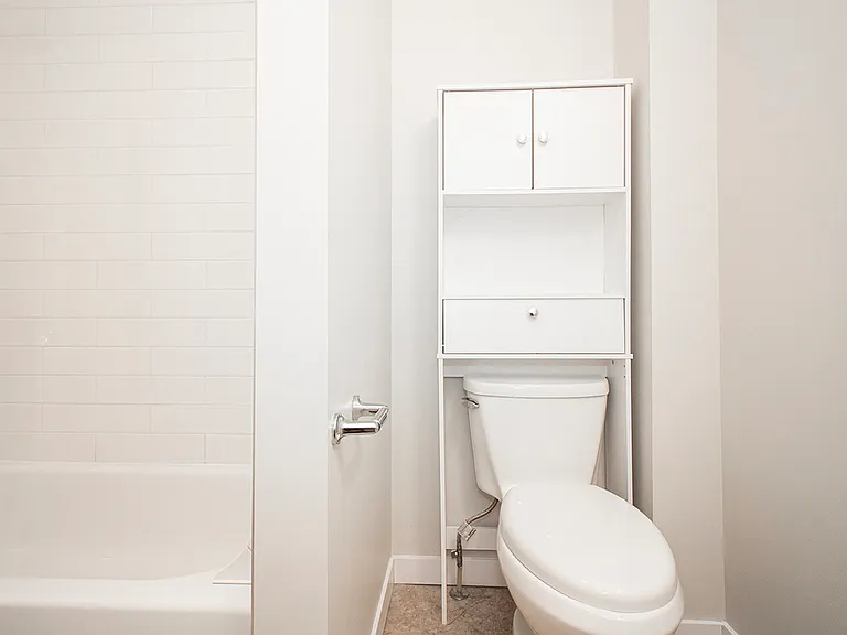 883 Grosvenor Ave #6 — Photo 20