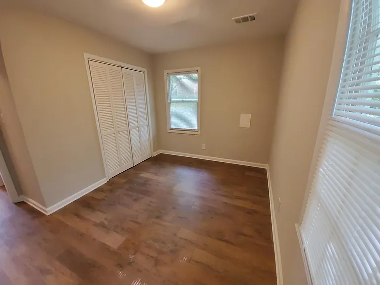 576 San Fernando Dr SE — Photo 16