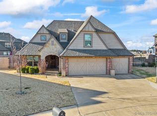 3739 S Fir Blvd, Broken Arrow, OK 74011