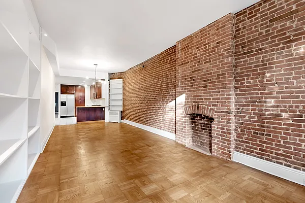 Rented by Cooper & Cooper Real Estate | media 22