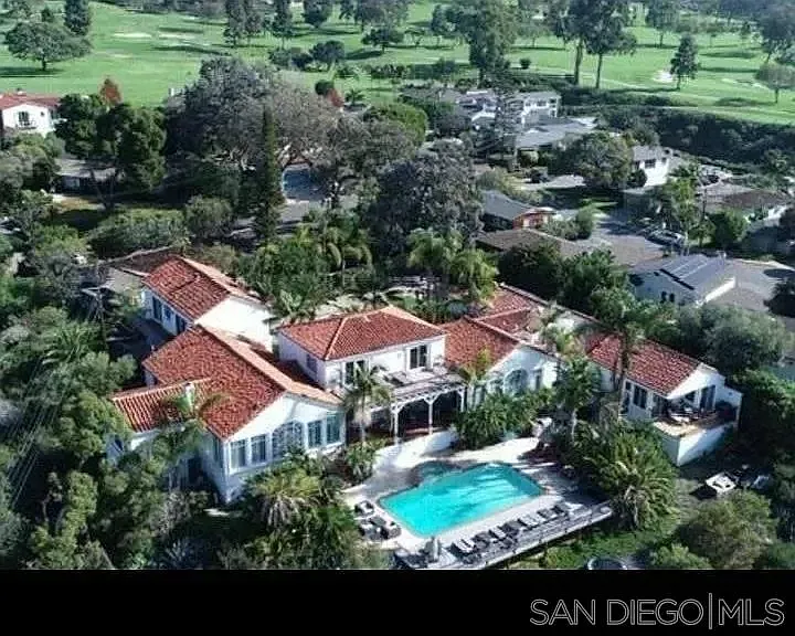 7 bed, 6.5 bath, 8000 sqft, $34,900 — Photo 3