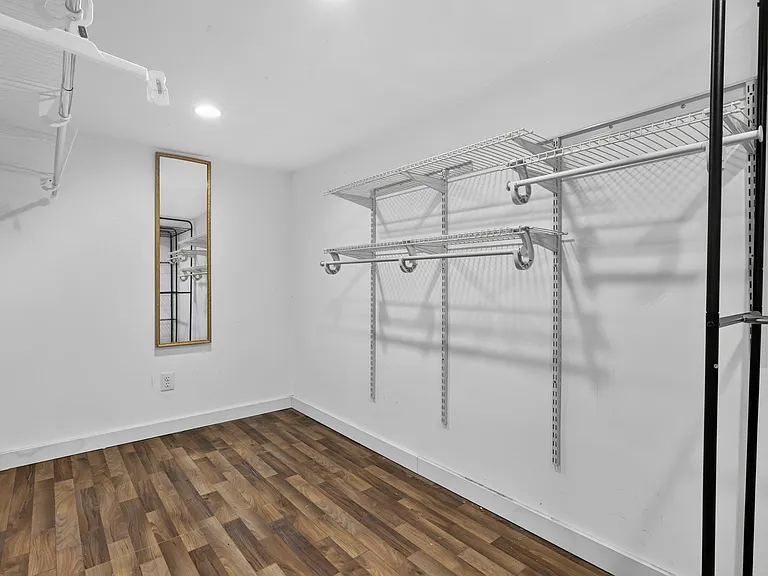 9166 Windy Creek Dr — Photo 20