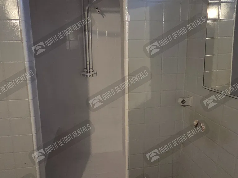 7331 W Outer Dr — Photo 33