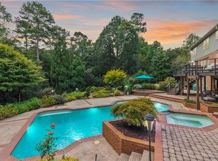 1005 The 16th Fairway, Sandy Springs, GA 30350