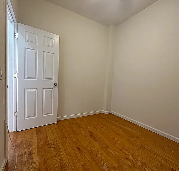 416 W 56th St #17 — Photo 16
