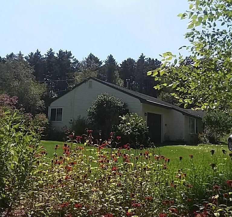 2nd image of 119 S Hollow Rd