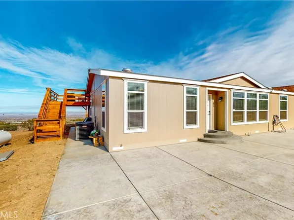 9276 Arena Rd, Pinon Hills, CA 92372