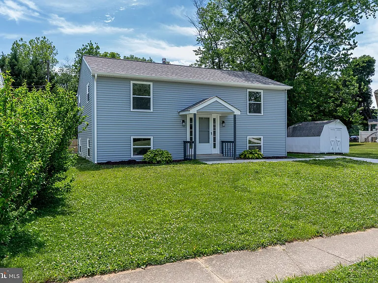 150 Fairway Rd — Photo 1