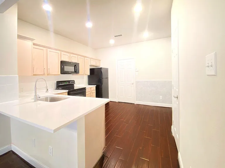 54 Alderon Woods Pl — Photo 11