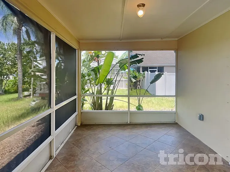 10417 Salisbury St — Photo 14