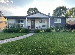 753 Lincoln St, Lapeer, MI