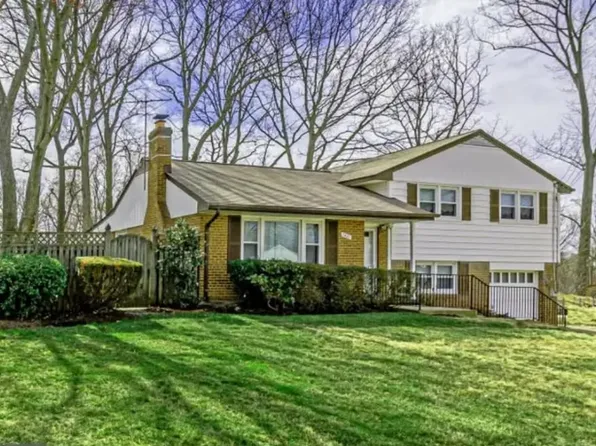 7421 Grace St, Springfield, VA 22150